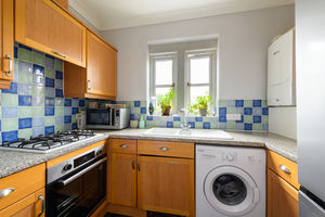Kitchen- click for photo gallery